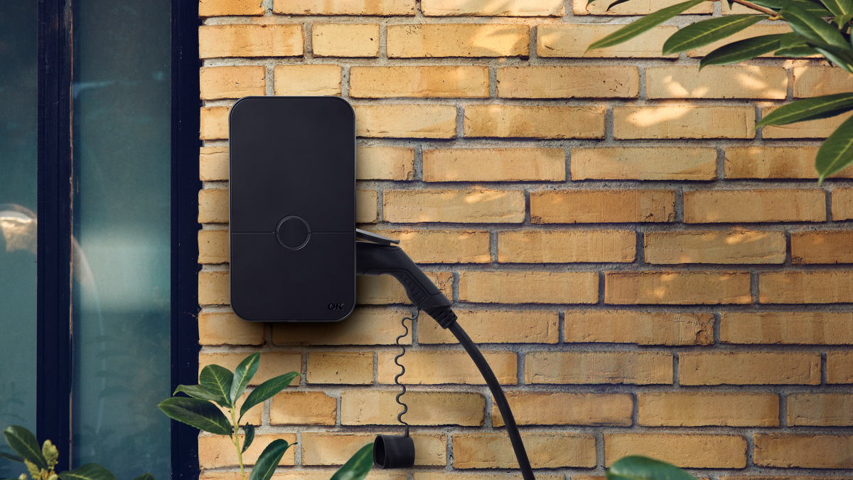 Ladeboks på mur