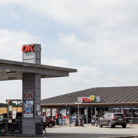 OK Plus-butik og OK-tankstation set udefra
