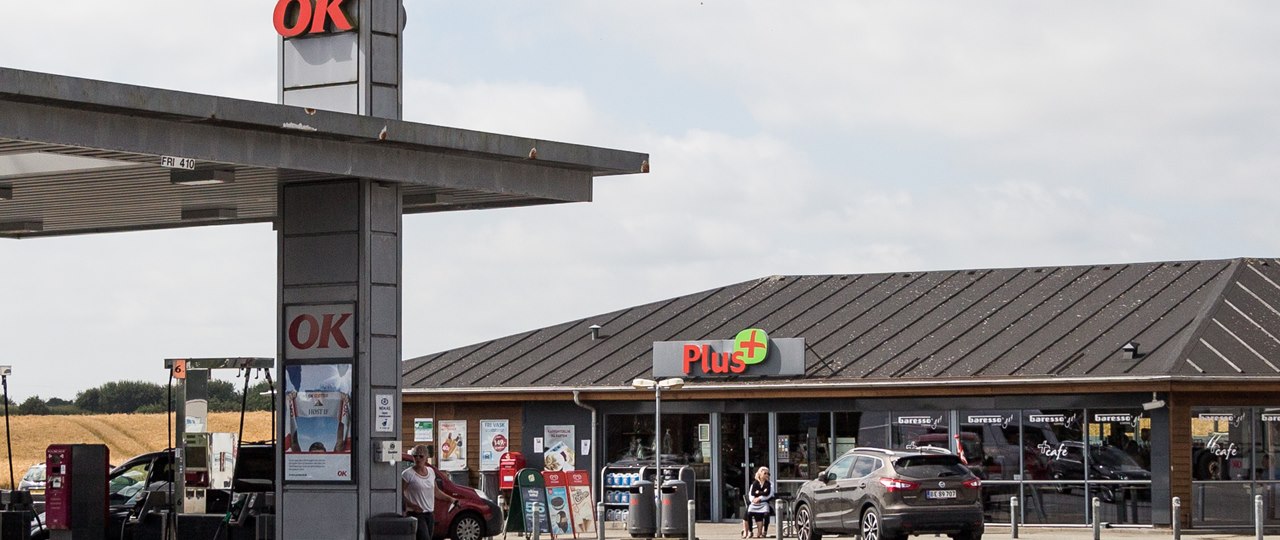 OK Plus-butik og OK-tankstation set udefra