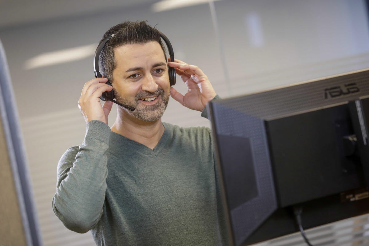 Mand i OK's kundeservice - ampe